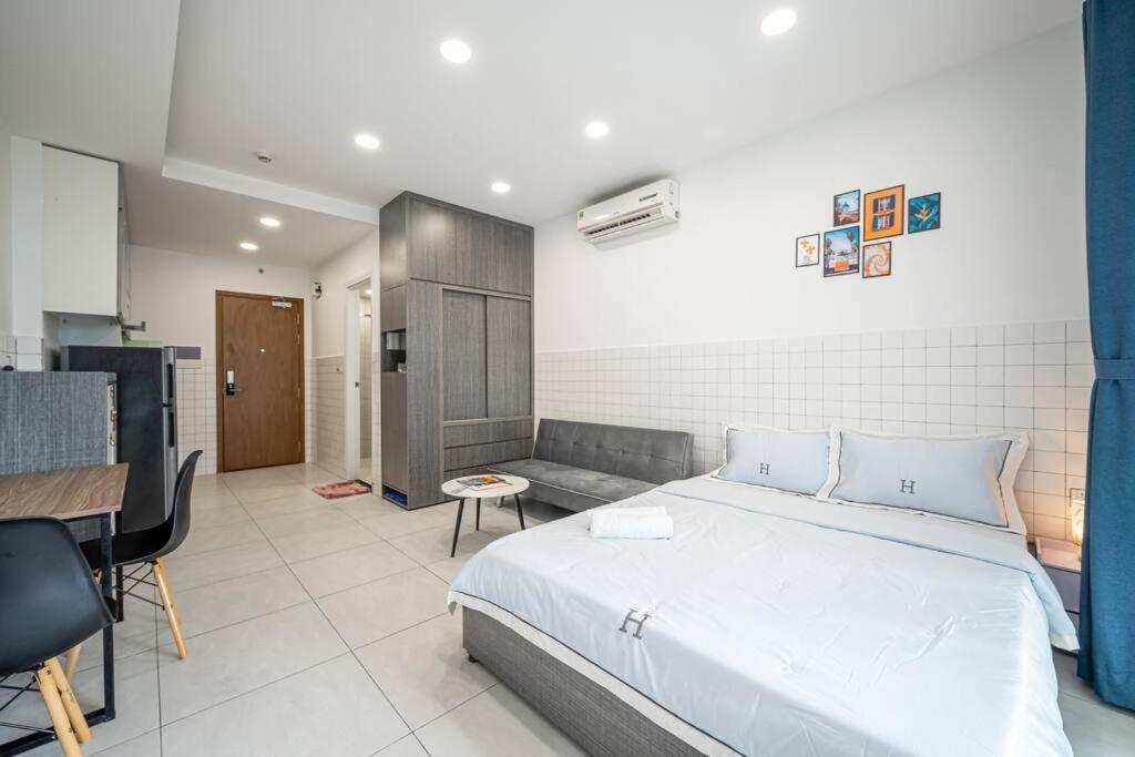 Masteri Millennium With Balcony-ivyhouse *
